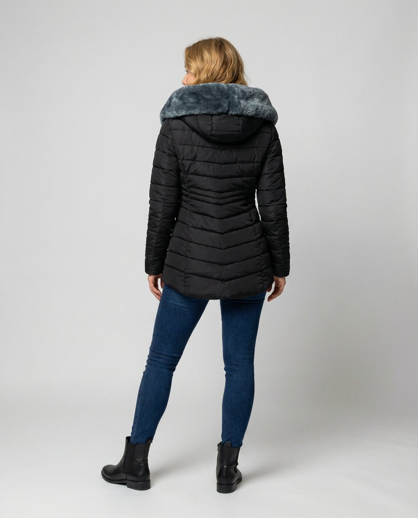 Avarylane | Long Winter Jacket for Women | Hood and Practical Full Zipper