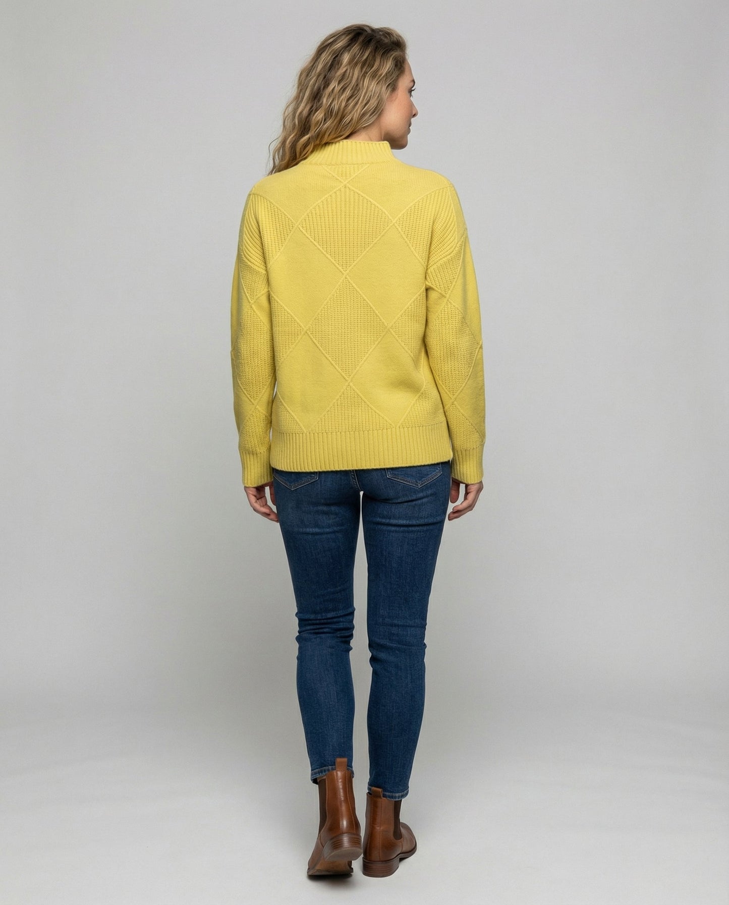 Avarylane | Kashmir Roll Neck Sweater for Women | Soft and Warm Elegance