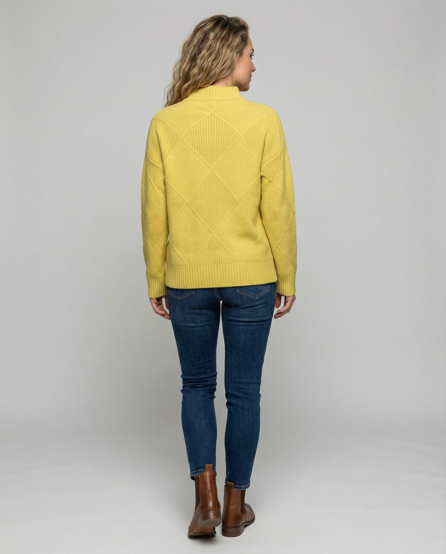 Avarylane | Kashmir Roll Neck Sweater for Women | Soft and Warm Elegance
