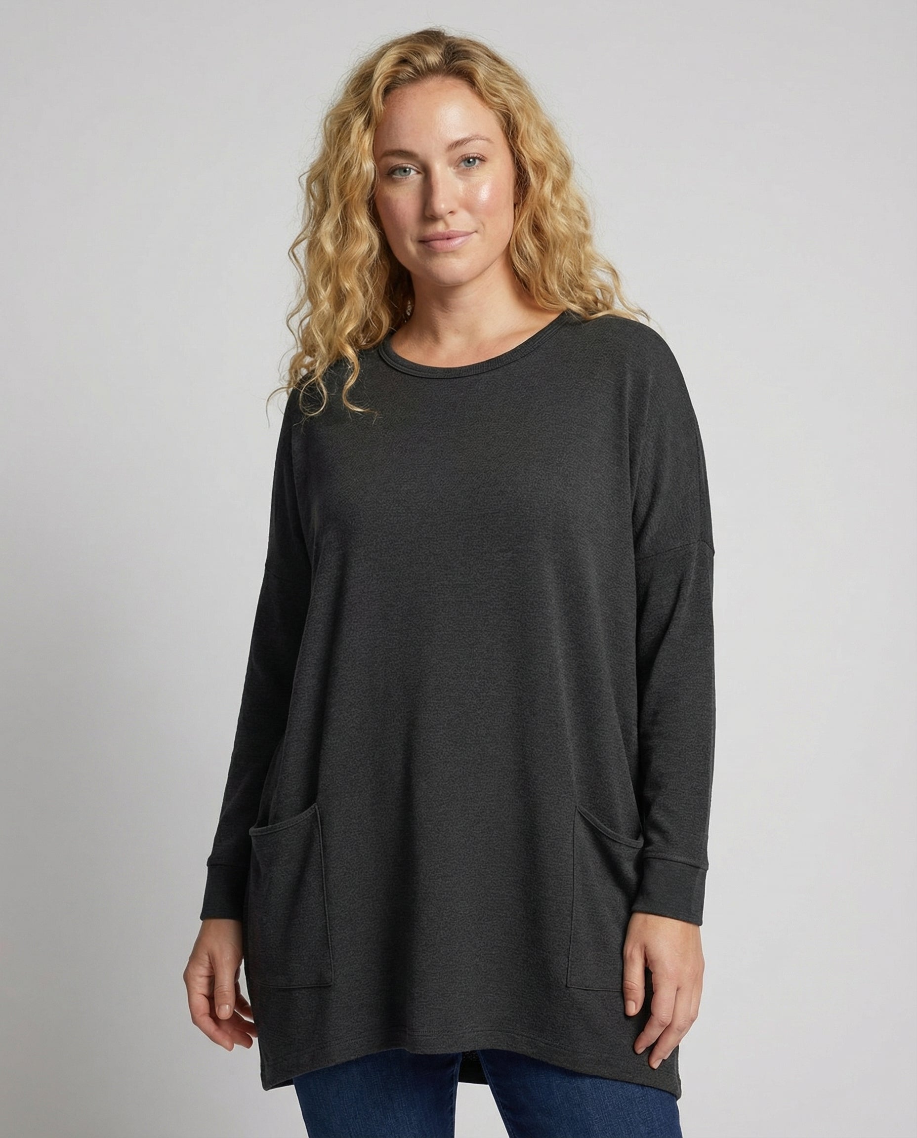 Avarylane | Long Sweater for Women | Loose Fit and Soft Comfort Black